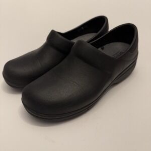 Crocs Neria Pro II Women's Black Work Clogs Dual Comfort Slip Resistant  Sz 7